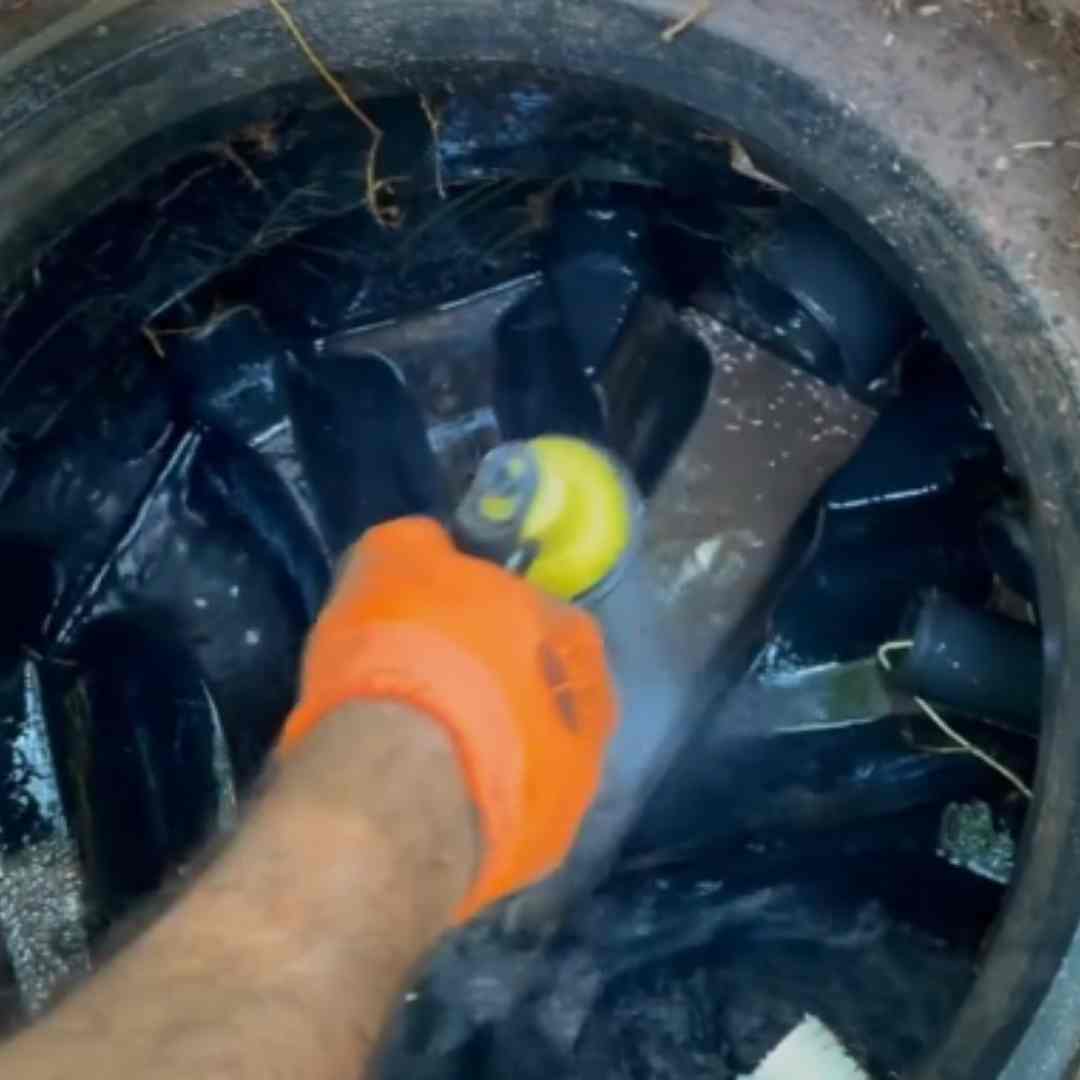כרסום שורשים באמצעות מכונה ייעודית