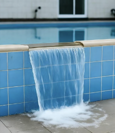 נזילה בבריכה מומנטום